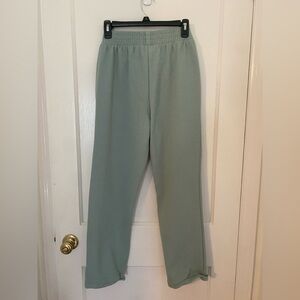 Balance Collection Sage Green Lounge Pants size Small